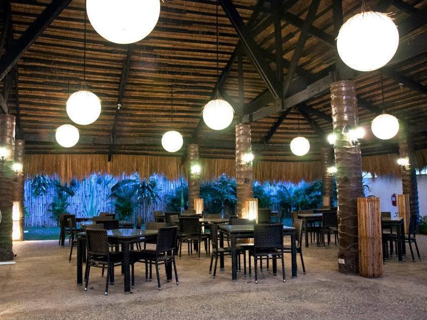 Natures Garden Park Resort And Spa Lapu-Lapu City Esterno foto